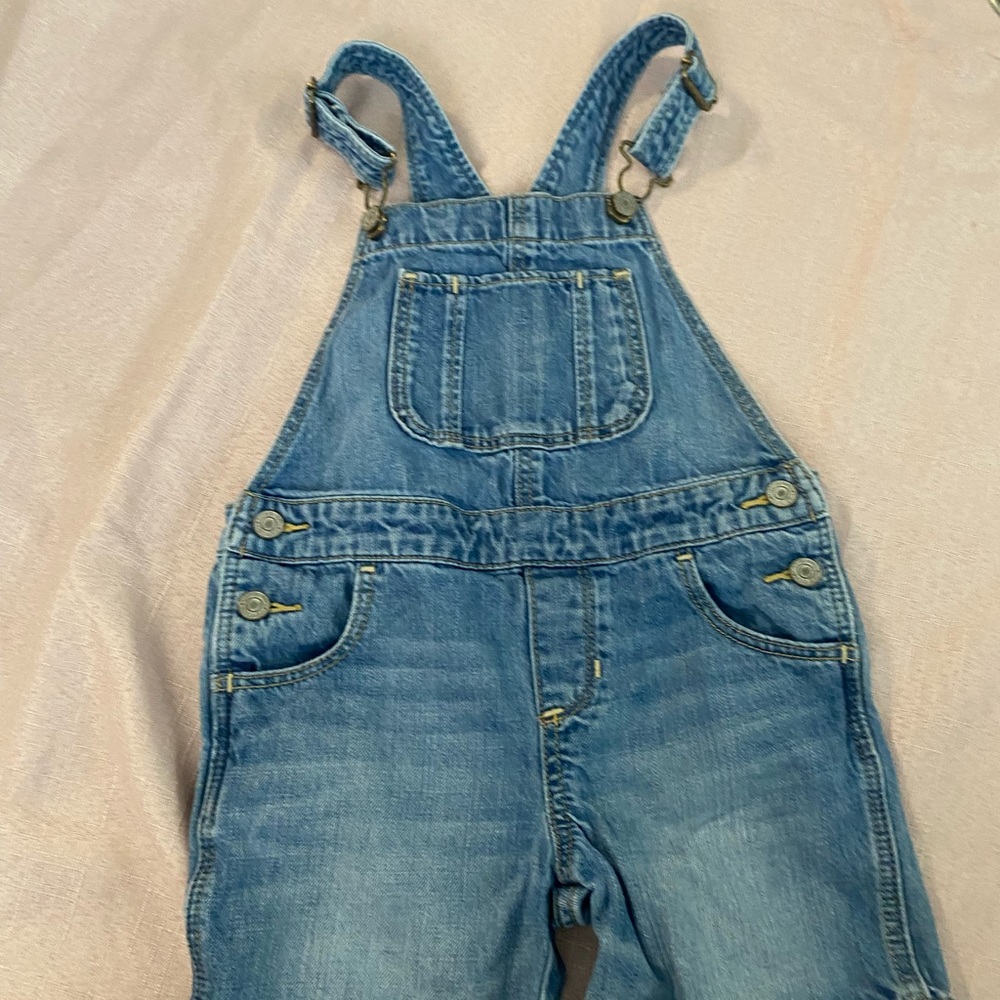 Gap Jeans overall Jumpsuit toddler size 5 and Sasha denim dress  bundle - Picture 6 of 15